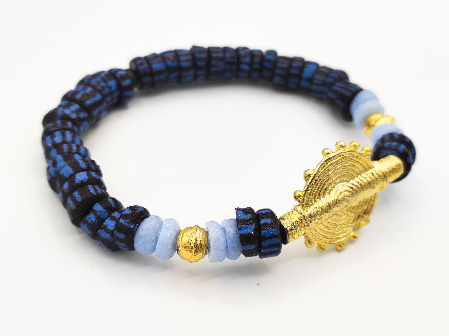 GNONLIVI azul pastel completo- Sol abierto- cuentas krobo africanas