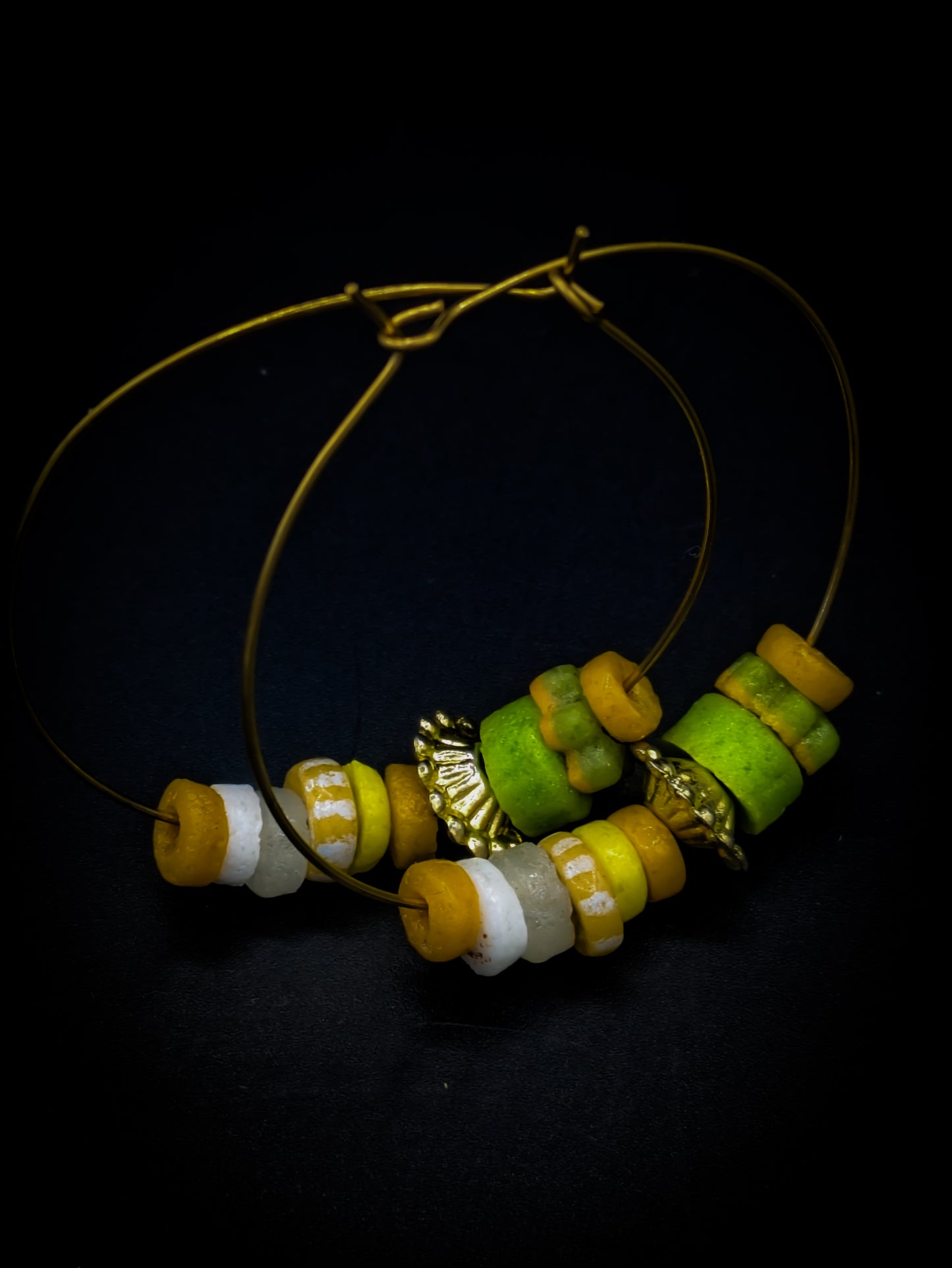 GNONLIVI- Boucles d'oreilles boules vert acidulé