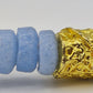 [[ GOLDEN CHAMELEON ]] - Pulsera azul pastel - Cuentas krobo africanas