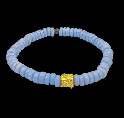 [[ GOLDEN CHAMELEON ]] - Pulsera azul pastel - Cuentas krobo africanas