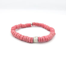 Charger l&#39;image dans la galerie, CAMÉLÉON ARGENT - Bracelet rose- perles africaines krobo
