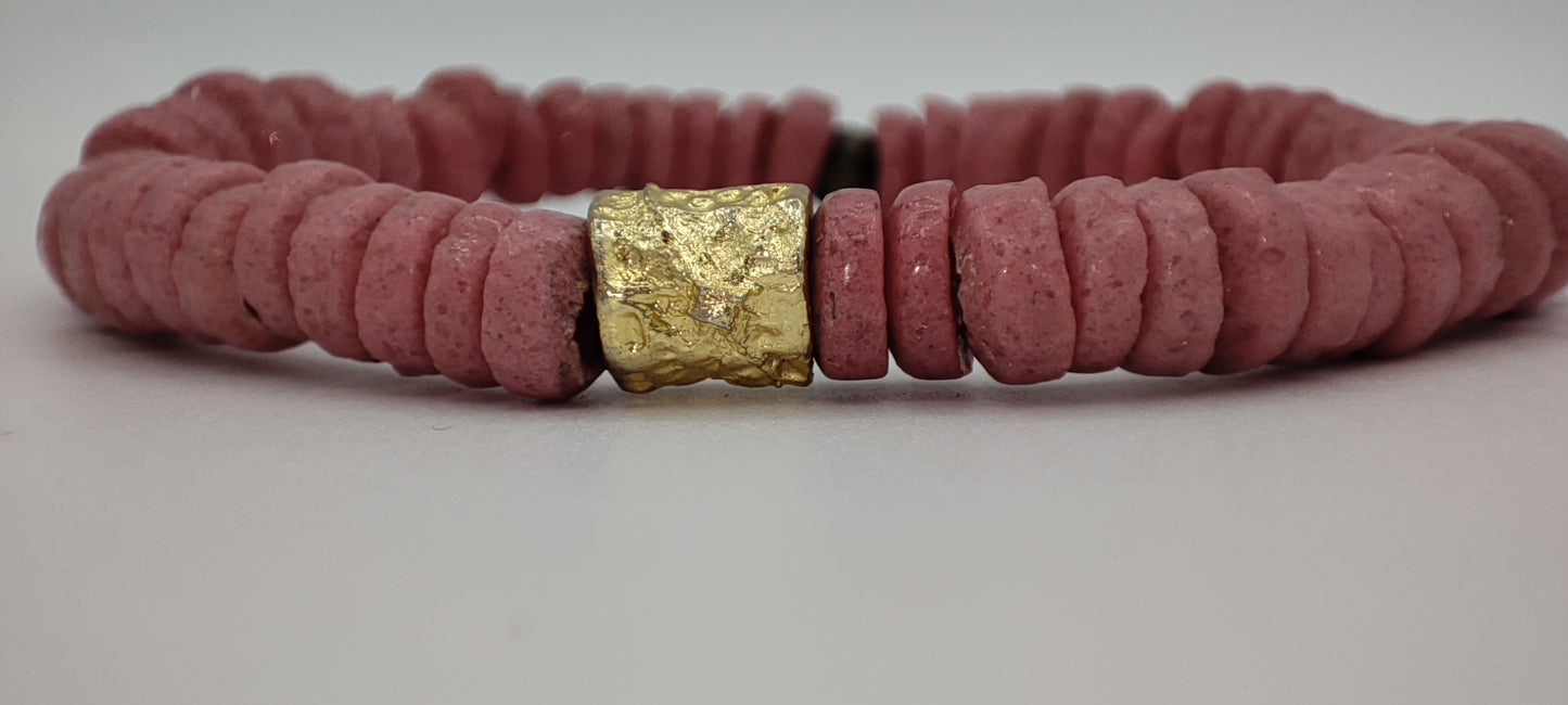 CAMÉLÉON DORÉ - bracelet rose- perles africaines krobo