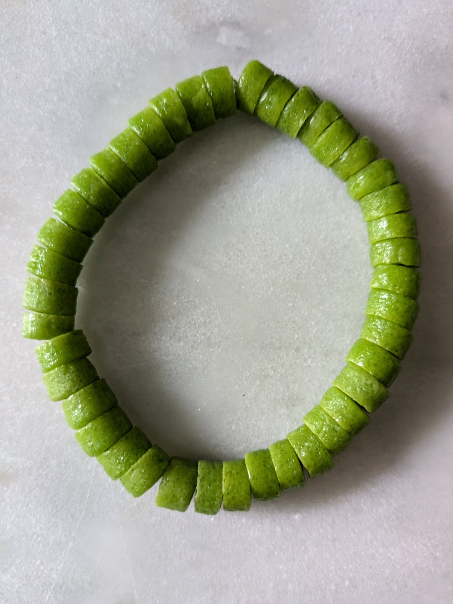 ÉCLECTIQUE- Bracelet uni - perles Krobo