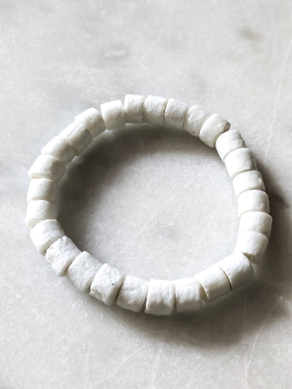 ÉCLECTIQUE- Bracelet uni - perles Krobo