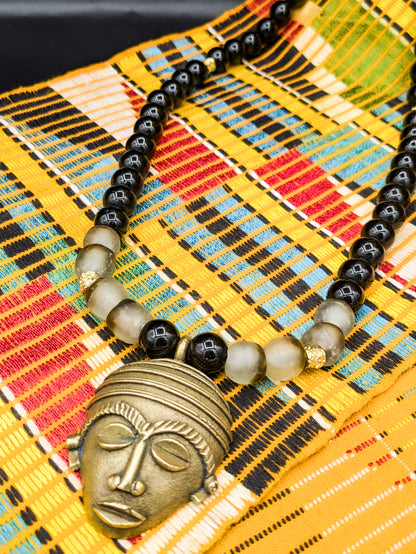 APOGÉE - collar de cabeza negra- cuentas krobo medianas africanas