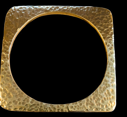 MALINDI- Jonc bronze martelé- CARRÉ enveloppant