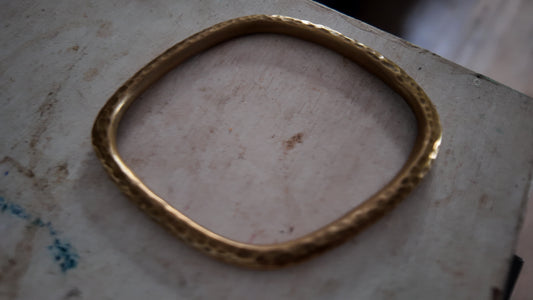 MALINDI- Jonc bronze martelé- INSPIRATION- OVALE