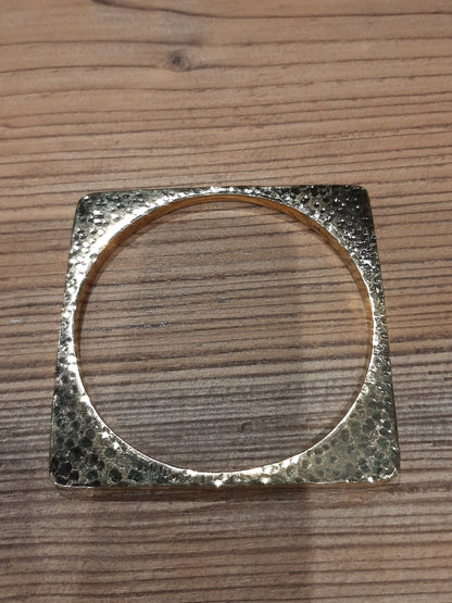 MALINDI- Jonc bronze martelé- CARRÉ enveloppant