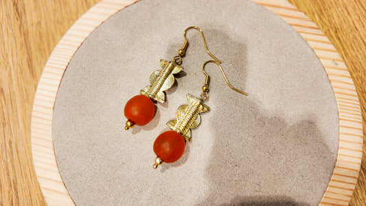 TILA-  boucles d'oreilles- modèle orange